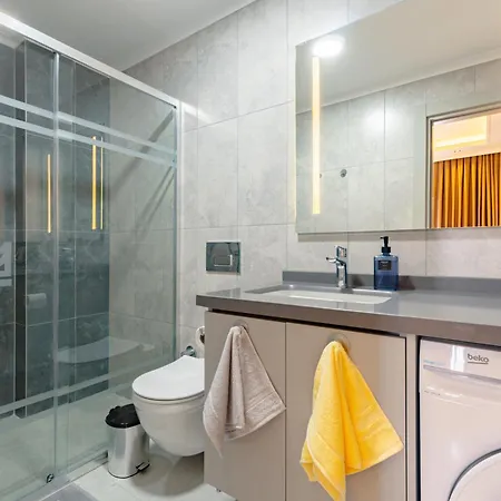 Luxuswohnung In Mit 270 Grad Panoramablick Auf Berge Und Fluss Alanya