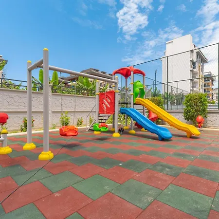 Luxuswohnung In Mit 270 Grad Panoramablick Auf Berge Und Fluss *