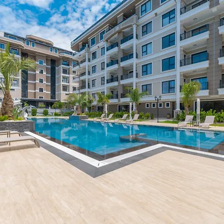 Luxuswohnung In Mit 270 Grad Panoramablick Auf Berge Und Fluss Apartmán