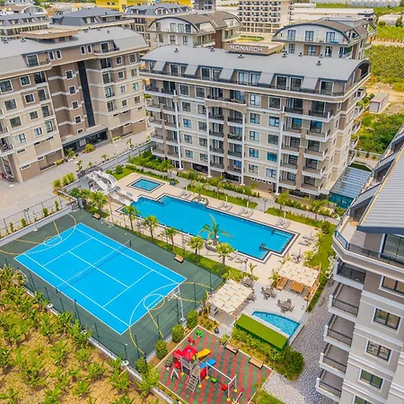 Luxuswohnung In Mit 270 Grad Panoramablick Auf Berge Und Fluss