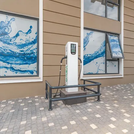 Luxuswohnung In Mit 270 Grad Panoramablick Auf Berge Und Fluss *