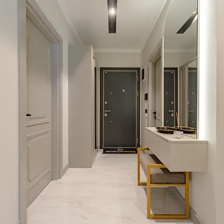 Luxuswohnung In Mit 270 Grad Panoramablick Auf Berge Und Fluss Apartmán *